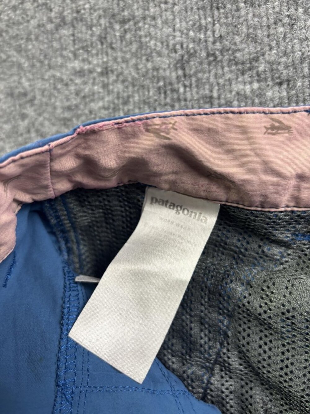 Patagonia Shorts Mens 30 Blue Swim Trunks Mesh Lined Cargo Pockets Drawstring‎ - Picture 6 of 6
